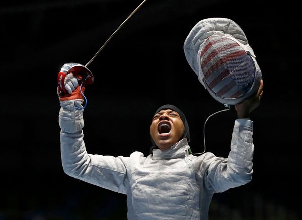 Ibtihaj Muhammad: The Olympic Fencer Is Charting Her Own Path - The New  York Times