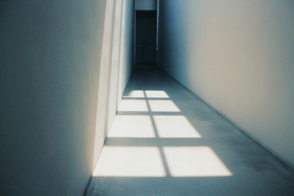 Empty Hallway · Free Stock Photo