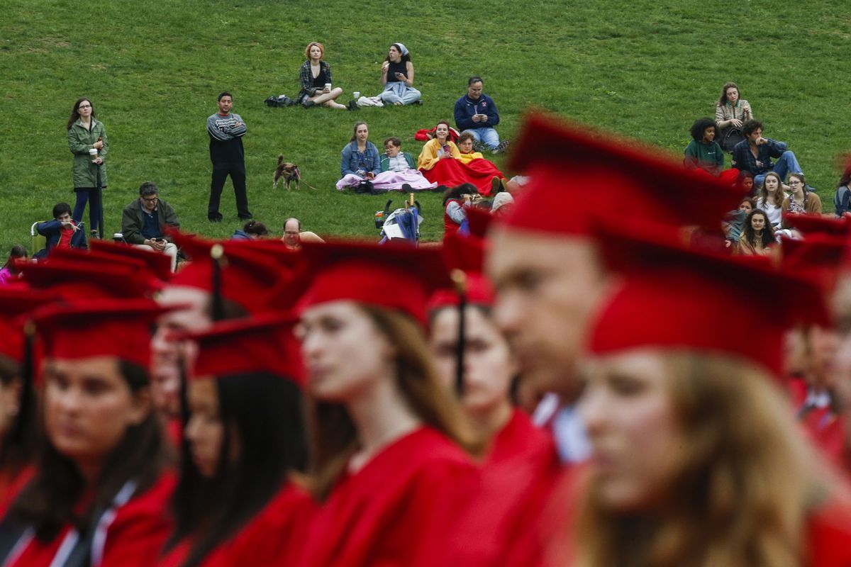 U.S. Student Debt in `Serious Delinquency' Tops $166 Billion - Bloomberg