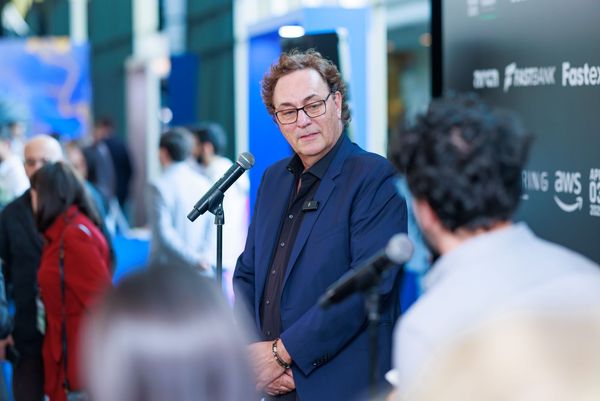 2025 Keynote Futurist Gerd Leonhard armenia_PH1_  (626)