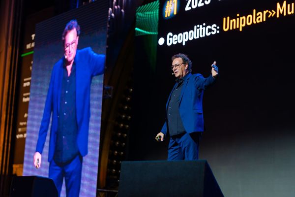 digital armenia onstage Gerd Leonhard PH3_ (309)