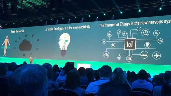 gerd leonhard super-keynote speaking format futuristIMG_0417-e1548331766918