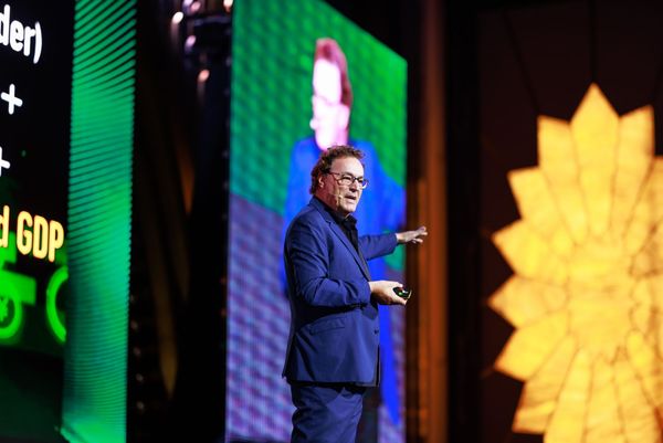 2025 Keynote Futurist Gerd Leonhard armenia_PH1_  (902)