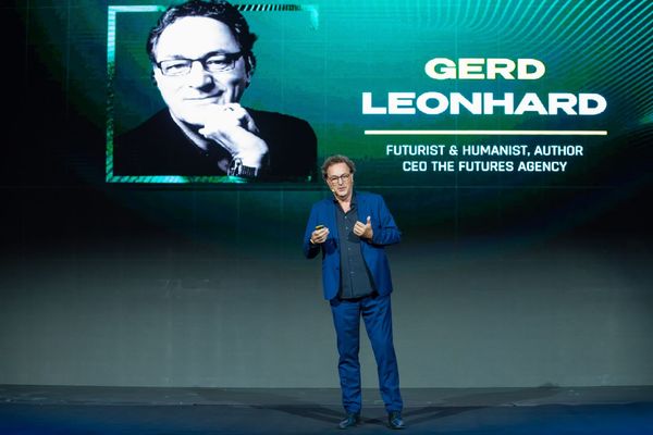 digital armenia onstage Gerd Leonhard PH2_ (254)