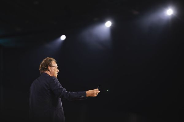 02Oct25_0805gerd leonhard on stage sibos1392