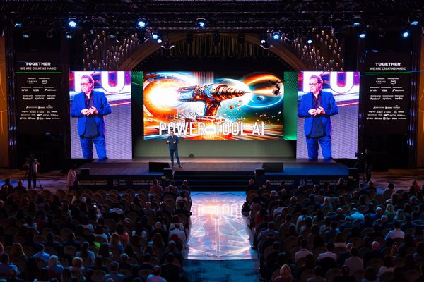 digital armenia onstage Gerd Leonhard PH3_ (341)