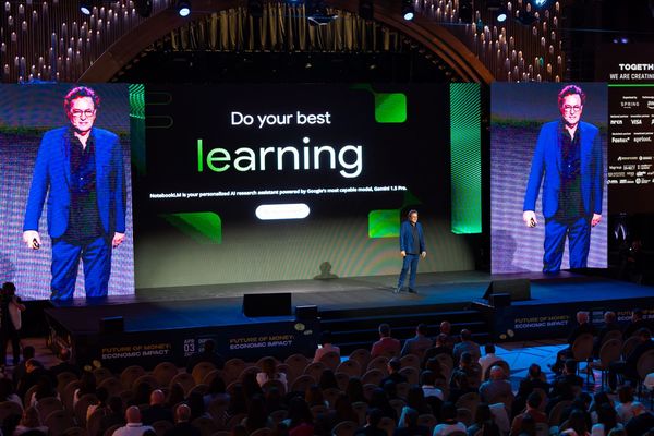 digital armenia onstage Gerd Leonhard PH3_ (343)