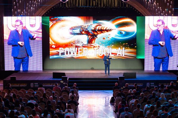 2025 Keynote Futurist Gerd Leonhard armenia PH3_ (342)