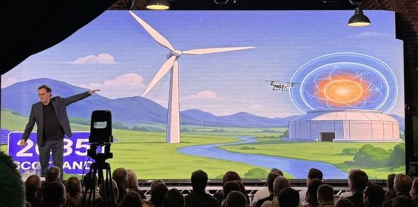 Video desk view Gerdgerd leonhard keynote glasgow 2025