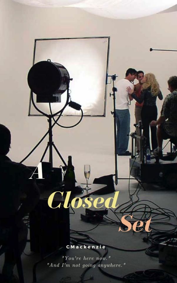 Art: A Closed Set (aahaanaa)