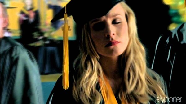 Veronica Mars | We Are Young - YouTube