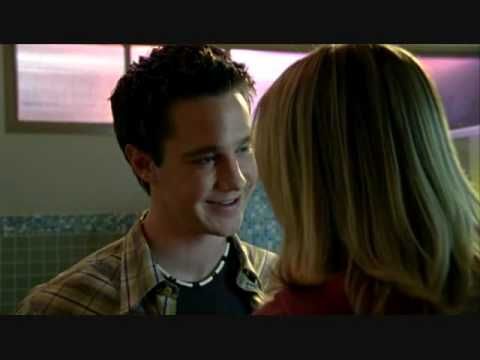 Logan and Veronica - Sk8er Boi - YouTube