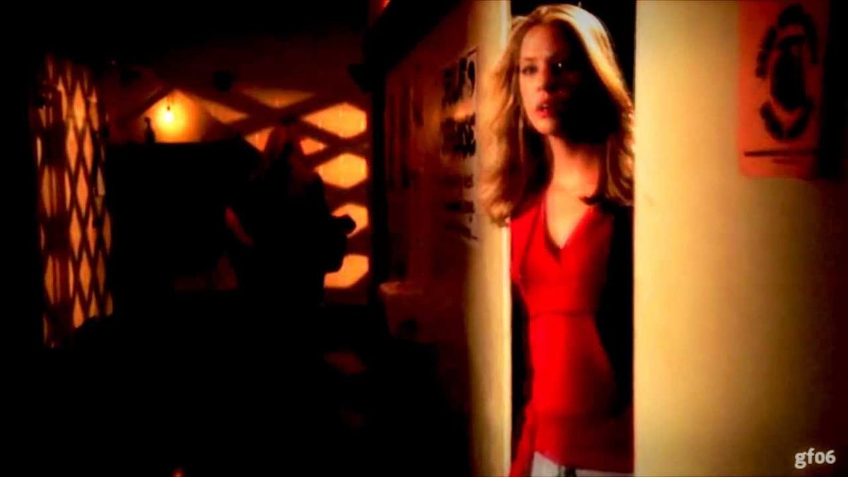 This is War - Veronica Mars - YouTube