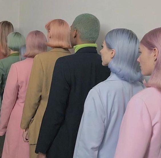 I'm doing this to the hair of the people in my bridal party.