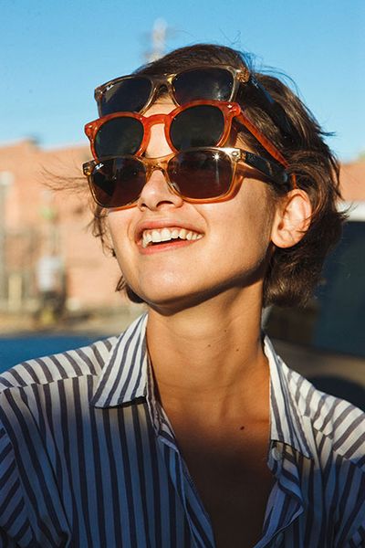 865_BqNMk6_bc01f70d2b6a4cb5-shaughnessy_3glasses