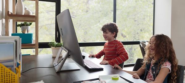 teaching-kids-how-to-use-the-internet-safely-hero1586533595509848