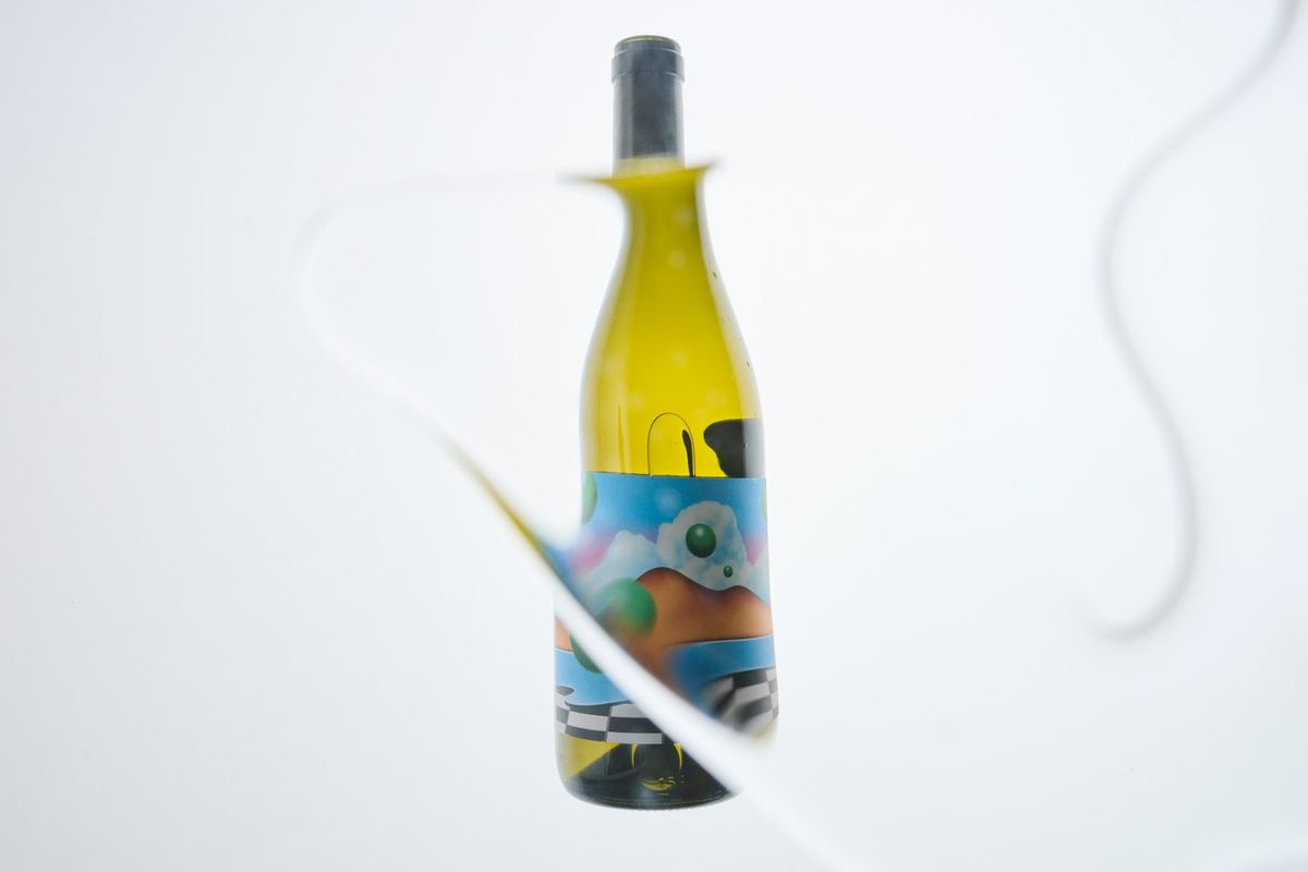 Cash & Carry’s animated wordmark for Other matches the flow and pour of a bottle of wine