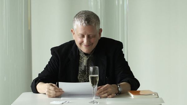 Library of Water: Roni Horn reading - YouTube