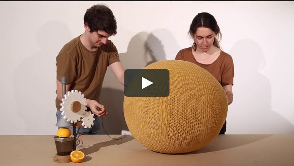 Squeezy Juicer by Yen Chen Chang on Vimeo