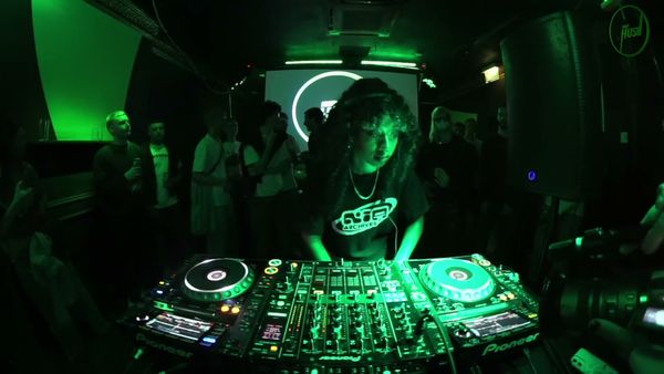 (20) Nia Archives DJ Set | Keep Hush Live London: Breaka Presents - YouTube