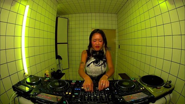 (207) Vertigo | HÖR - Aug 8 / 2023 - YouTube