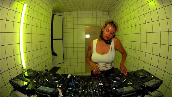 Honeydrip | HÖR - Sep 5 / 2023 - YouTube