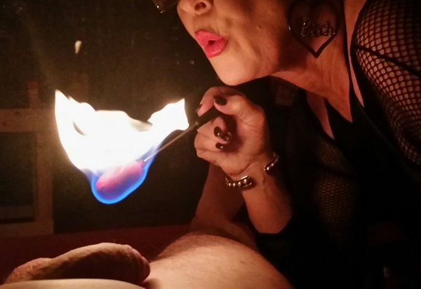 BDSM Wiki: Fire Play