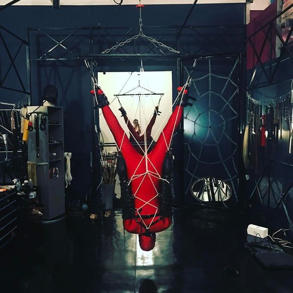 How Long is it Possible to Keep a Slave Bound in Bodybag, Suspended Upside Down?