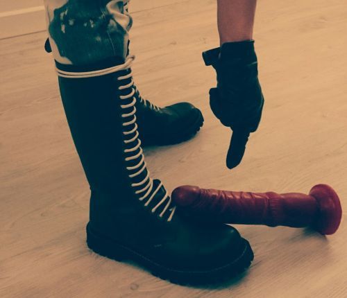 Fake, Ignorant or Abusive Dominants