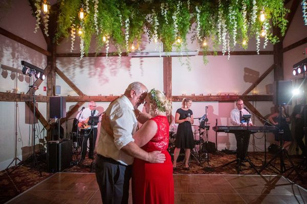 Robyn and Larry's Wedding | Maine Wedding Photographers