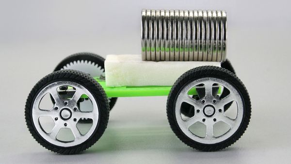 8 Amazing Science EXPERIMENTS to do at Home * Interesting Electromagnetic Tricks - YouTube