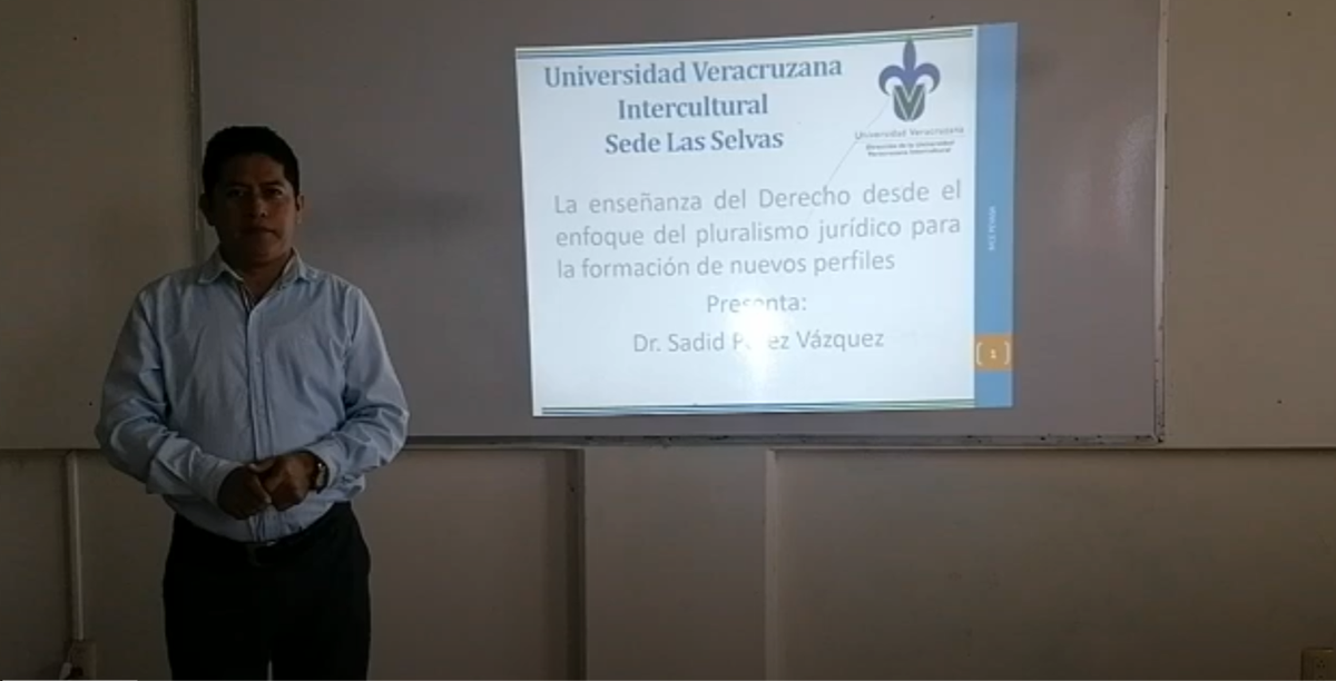 FRS015 - La Enseñanza del Derecho desde el Enfoque del Pluralismo Jurídico