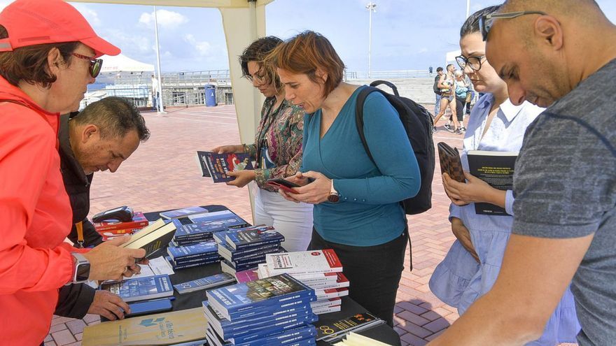 Matemáticas al sol en Las Canteras - La Provincia