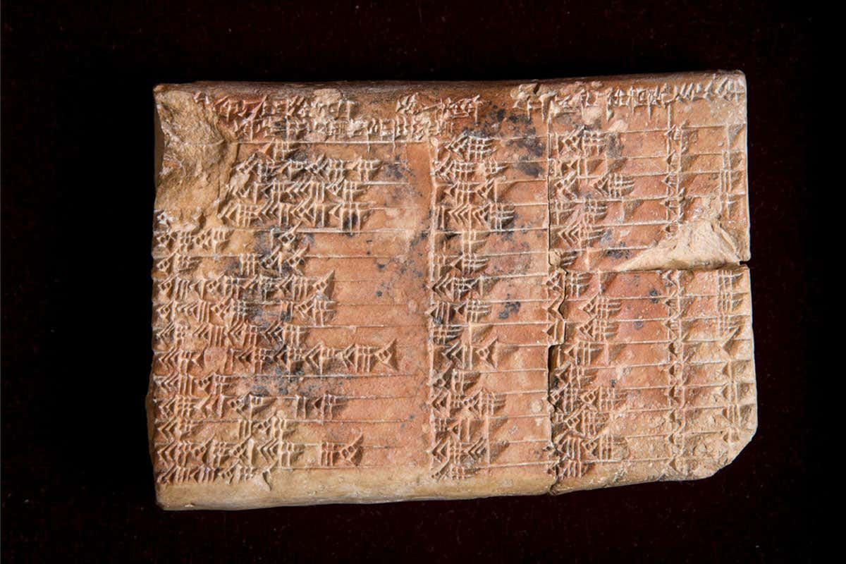 Babylonians calculated with triangles centuries before Pythagoras | New Scientist