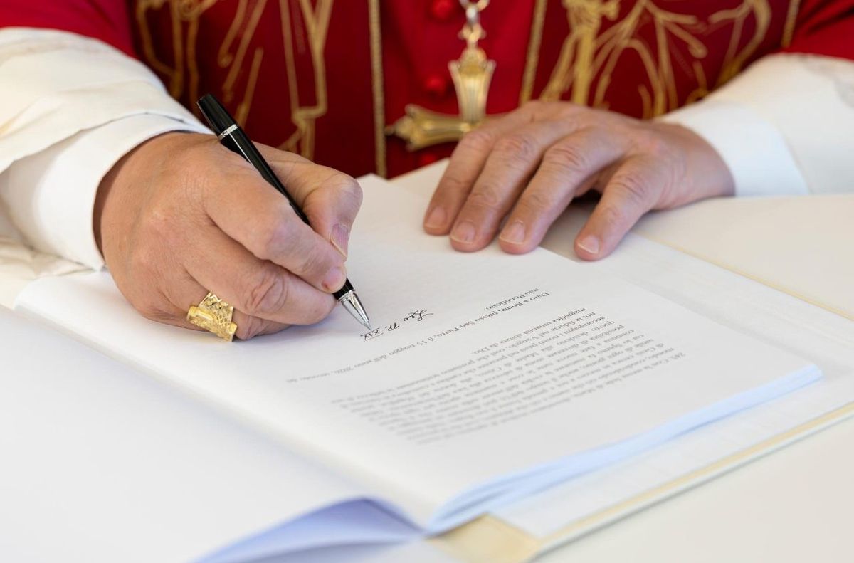 La encíclica de León XIV: la IA sirva a la humanidad, no al poder de pocos - Vatican News