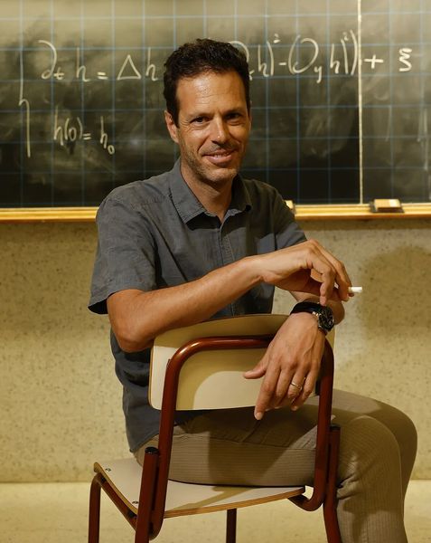 El matemático que predice el crecimiento del cáncer con sus ecuaciones: "Las matemáticas salvan …