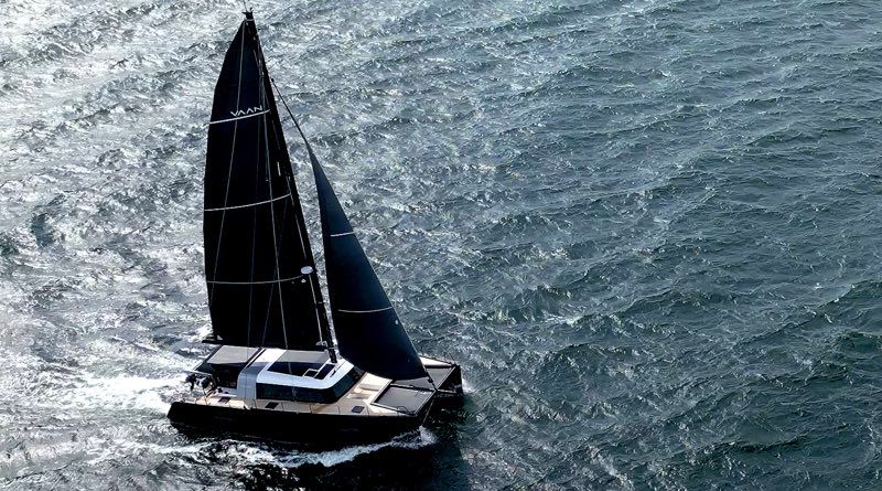 Voilier électrique Vaan R5 remporte les Multihull Awards