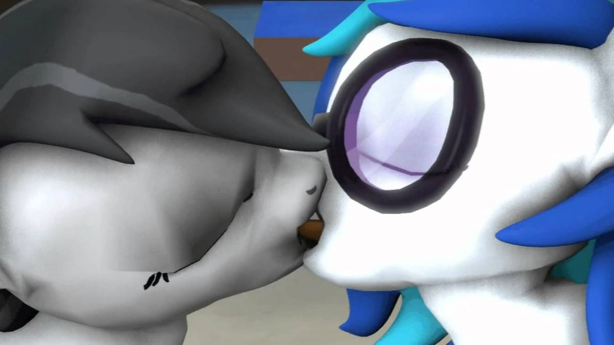 Octavia and Vinyl Scratch Make Out WITH Some of the Sexiest Music