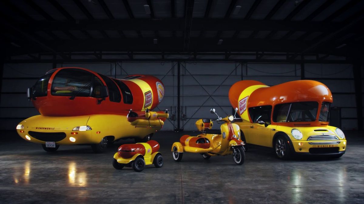 (5) Oscar Mayer Introduces the Wienerfleet - YouTube