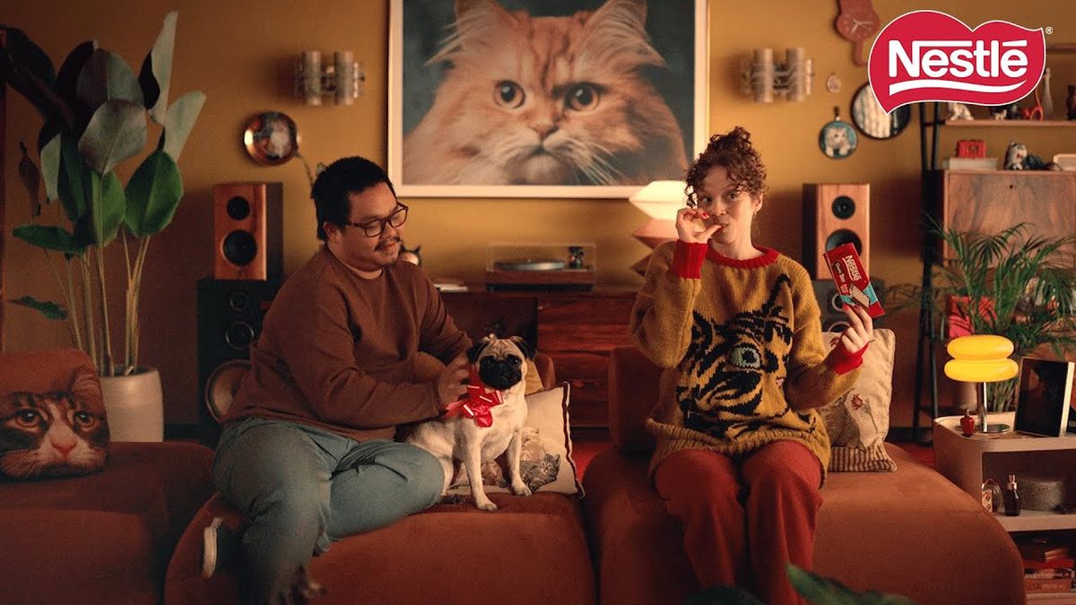 (1) Don't wait for the movie to come to you - Pool - Regal Cinemas Commercial - YouTube