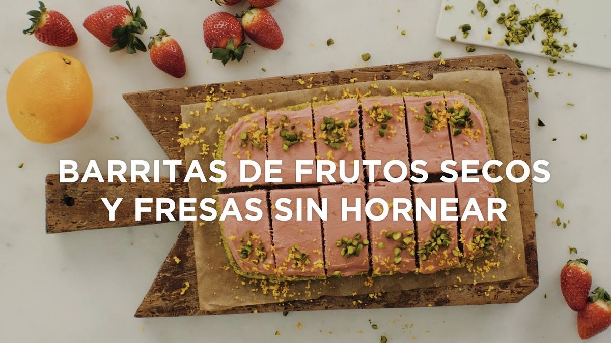 Barritas de Frutos Secos y Fresas Sin Hornear