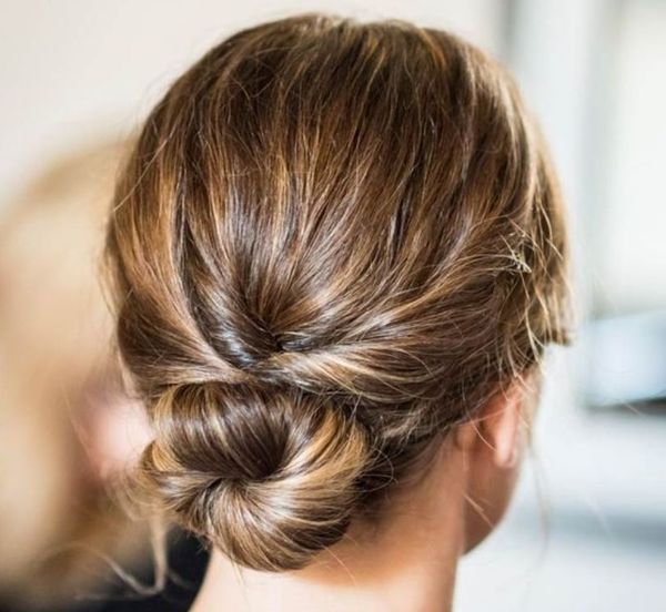 Moño con mechones enrrollados