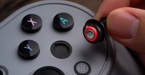 The Pro 3 is 8BitDo’s first controller with swappable buttons | The Verge