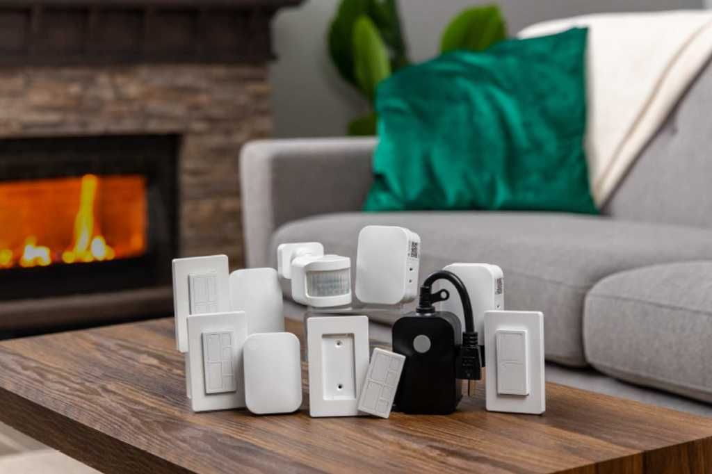 Jasco unwraps Matter smart plugs and switches at CES 2025 | PCWorld