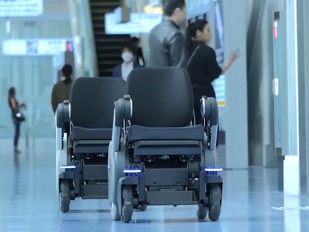 Self-Driving Wheelchairs Debut in Hospitals and Airports - IEEE Spectrum