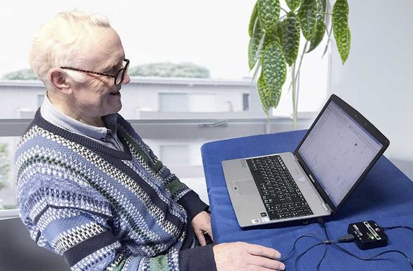 Adaptateur de souris d'assistance AMAneo