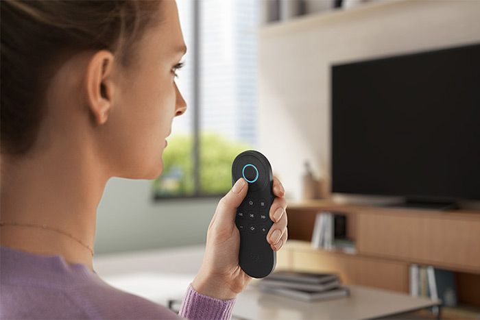 Logitech Harmony Express : une télécommande universelle sans écran à 250$ ? - [https://www.mult…