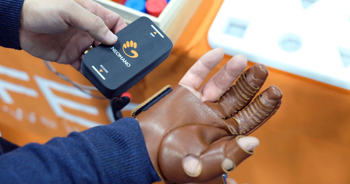 NeoMano is an everyday robotic glove for patients with paralysis