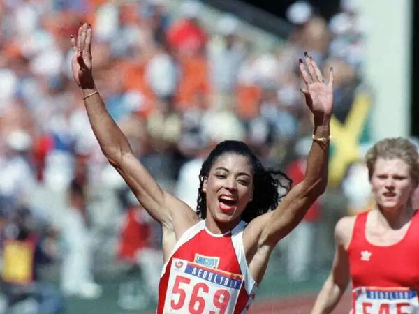 american-sprinter-florence-delorez-griffith-joyner-a-k-a-flo-jo-crosses-the-fi