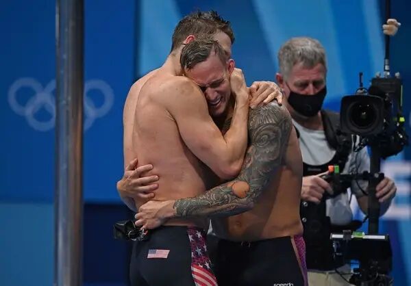 sub-buzz-1983-1628269157-4